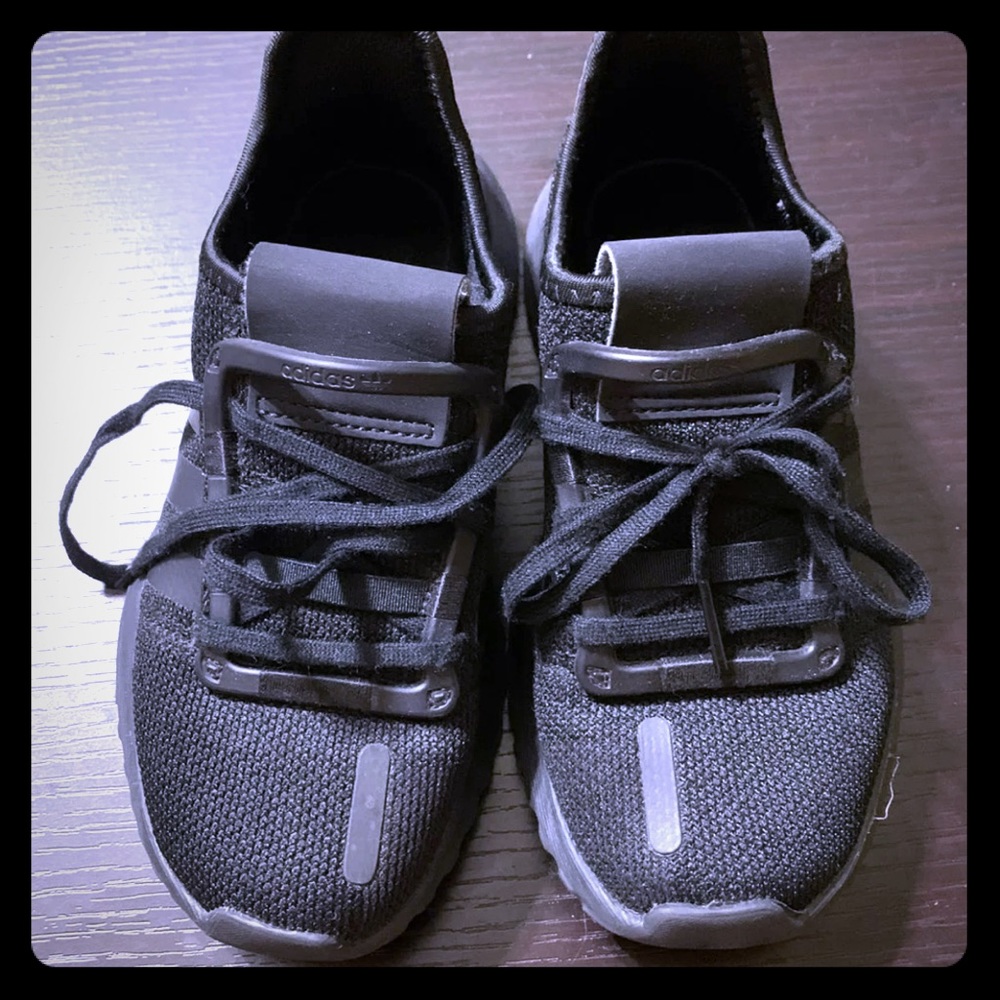 Adidas kids sneakers . Sz13k